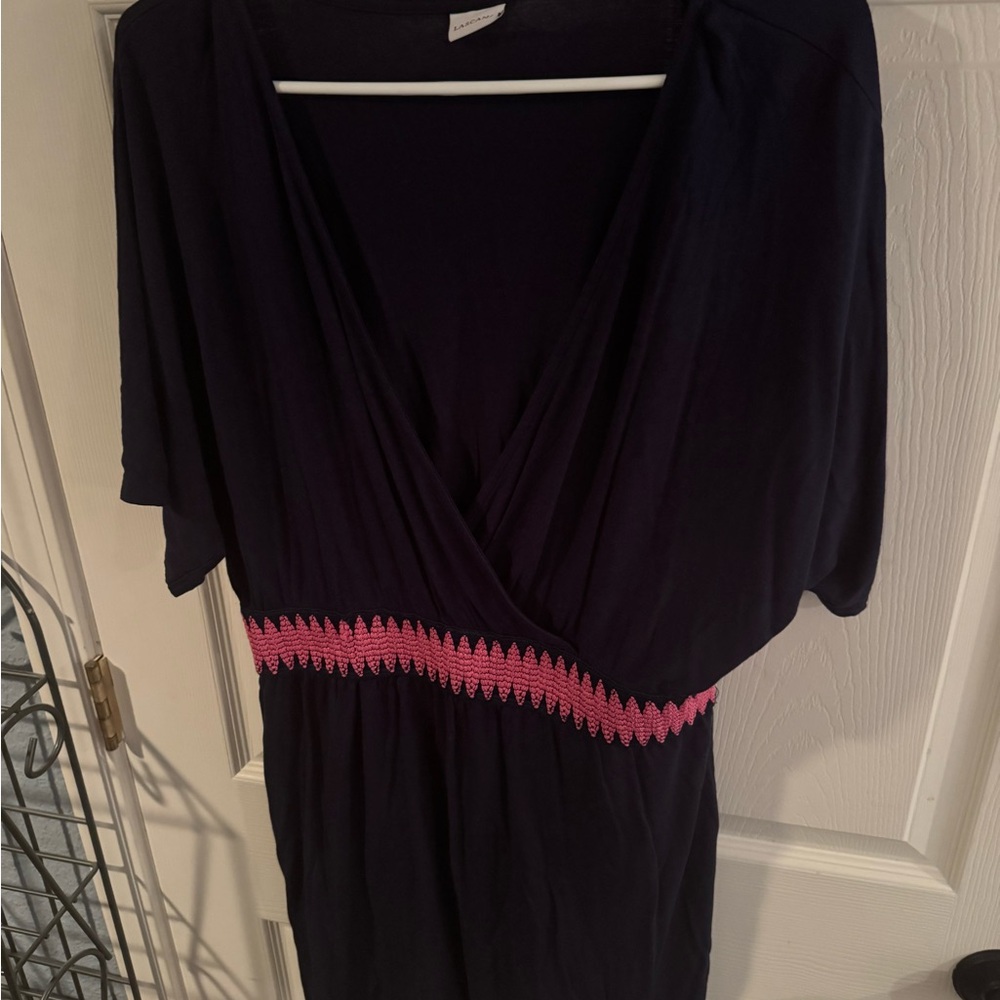 LASCANA Navy Blue Dress with Contrasting Pink Stitching at Waist